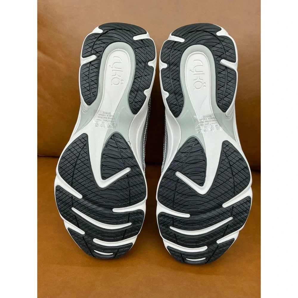 Ryka Skyrise Walking Sneaker Womens 8.5 White Silver New Water Repellent